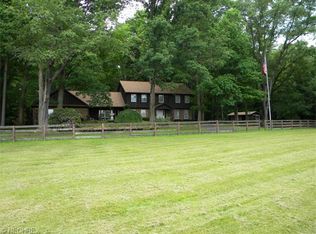 3170 Schotten Rd, Hubbard, OH 44425