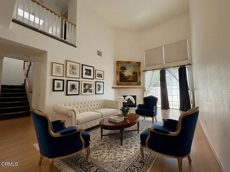 1066 Sheffield Pl — Photo 3