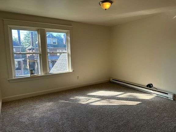 2nd image of 408 Radnor St #2