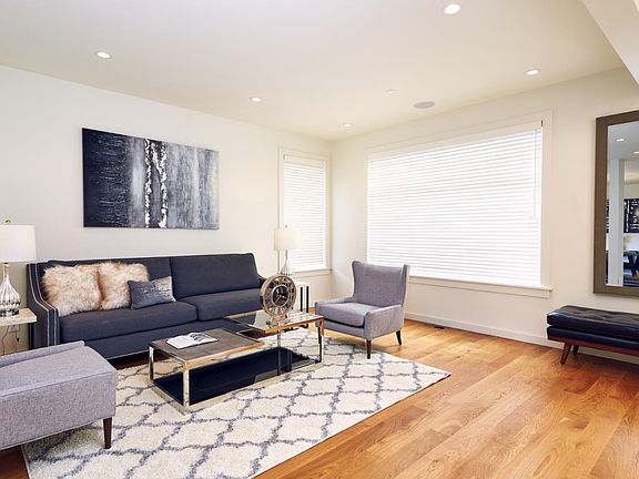 4th image of 1240 Capuchino Ave