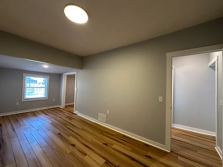 128 Caroline Ave #1 — Photo 5