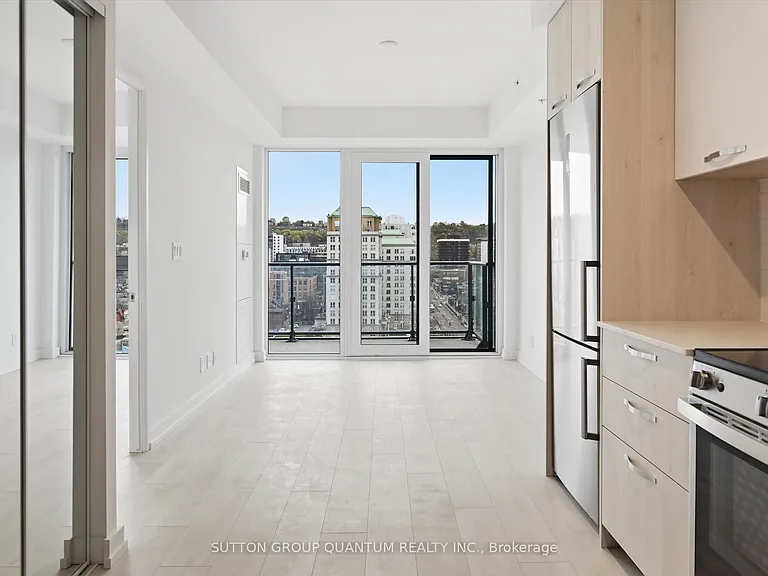 75 James St S #1221 — Photo 9