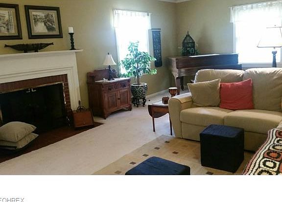 3rd image of 341 Columbia Ave