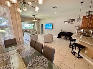 8499 Laurel Lakes Cv, Naples, FL 34119