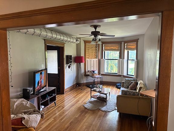 3rd image of 1825 N Humboldt Blvd Floor 1