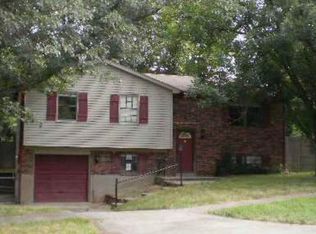9105 Maiden Ct, Louisville, KY 40229
