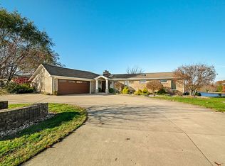 9454 Raintree Dr S, Columbus, IN 47201