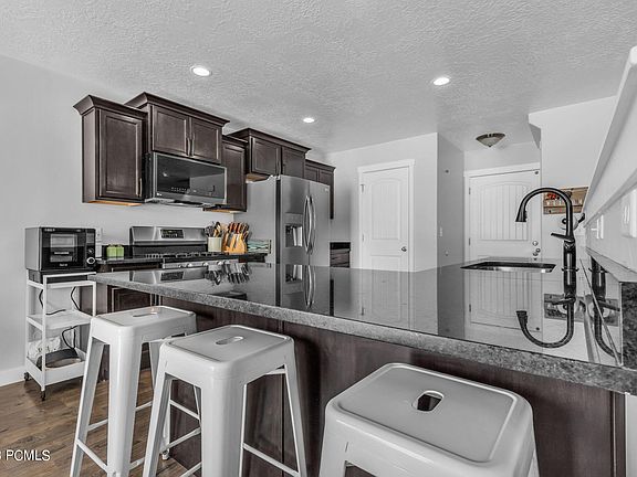 2nd image of 434 S Day Dream Ln