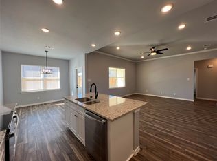 102 Levi Dr, Cleburne, TX 76031