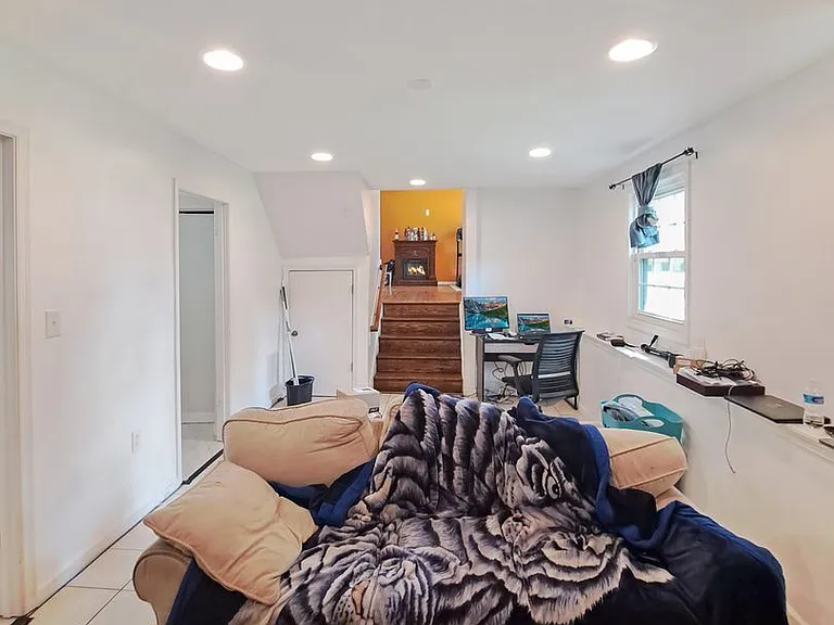 5209 Vaughan Ct — Photo 18