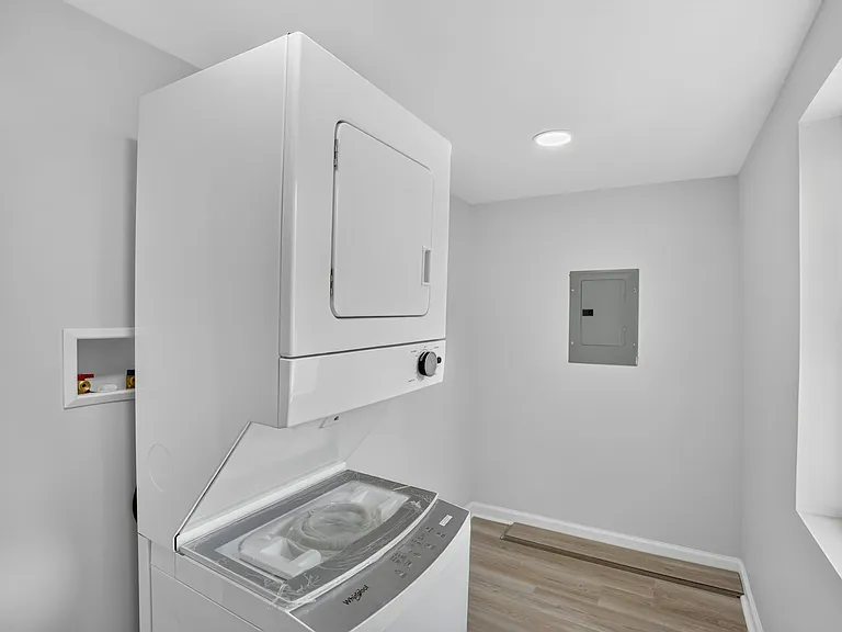 428 S Governors Ave #B — Photo 27
