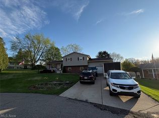 503 Meadowridge Ave NW, Canton, OH 44708