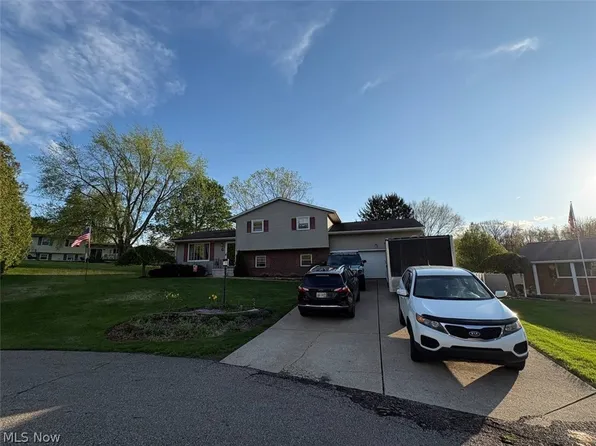 503 Meadowridge Ave NW, Canton, OH 44708