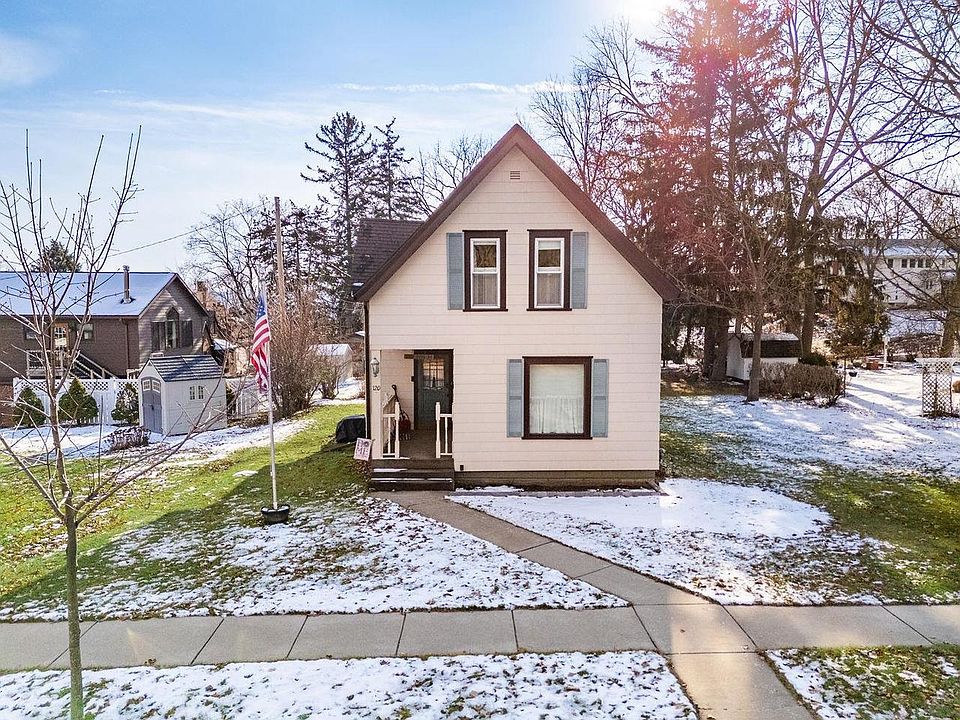 120 13th Street, Baraboo, WI 53913 | Zillow