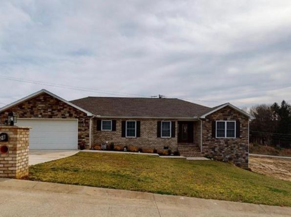 28 Maxwell Cir