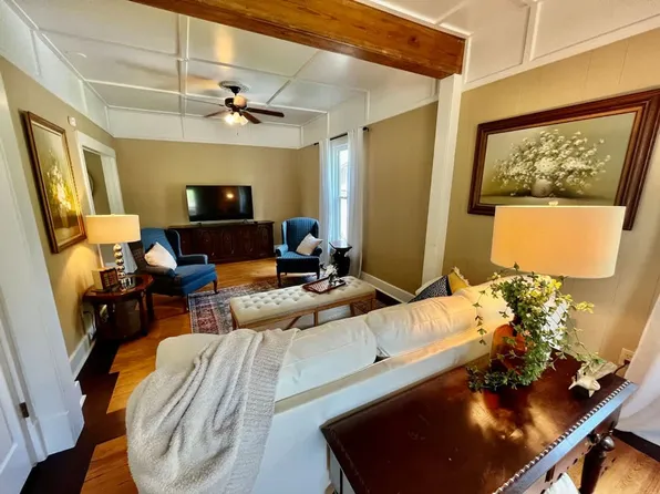 315 W Harvard St #Id1520942p, Siloam Springs, AR 72761