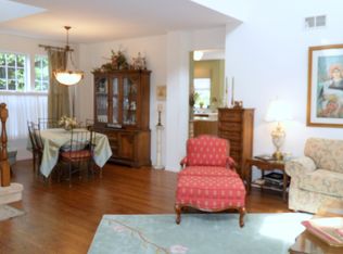 2429 Pinecrest Ln, Westchester, IL 60154