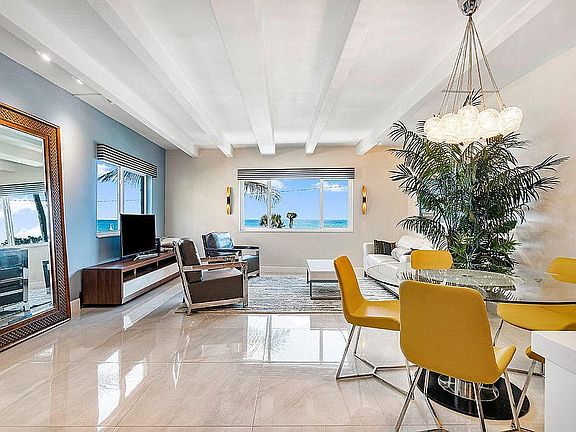 Living Room w/2 OCEAN VIEWS