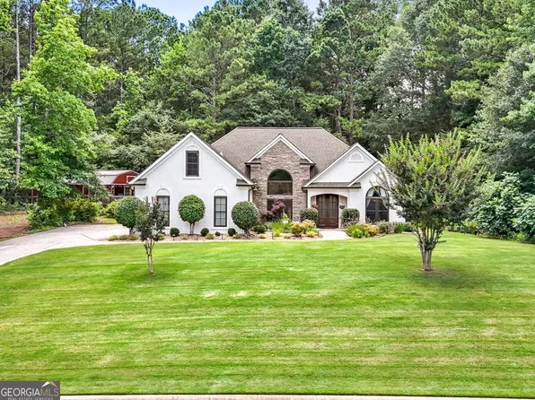 264 Line Creek Cir, Sharpsburg, GA 30277