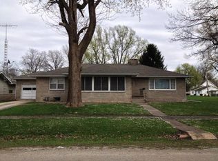 750 Locust Ave, Neoga, IL 62447