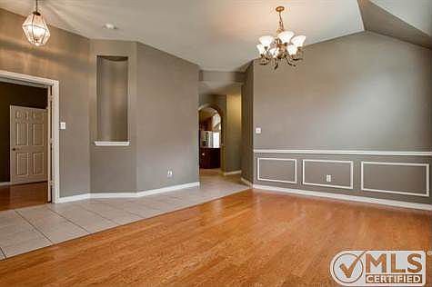 4th image of 8414 Royal Montreal Dr