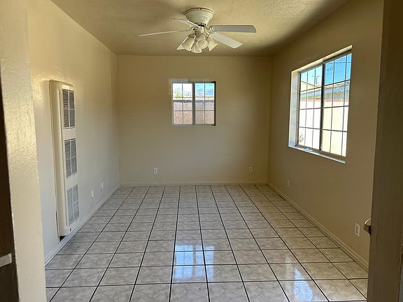 5th image of 3203 Gladys Ave