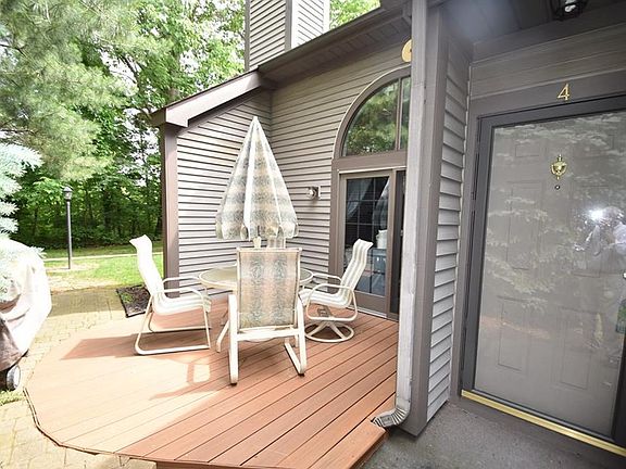 3rd image of 1153 Red Tail Hawk Ct Unit 4