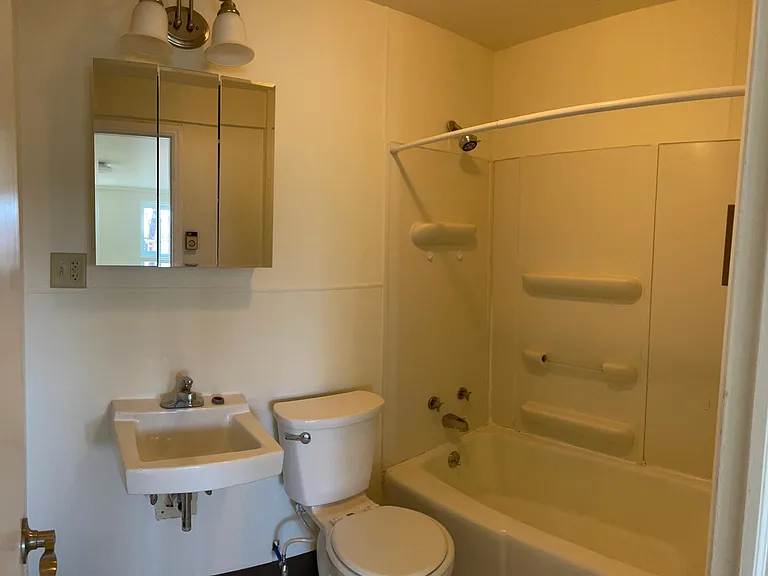 13321 Uhl Hwy SE #411 — Photo 4