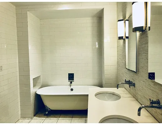 Rented by FirstService Realty (legacy) | media 13