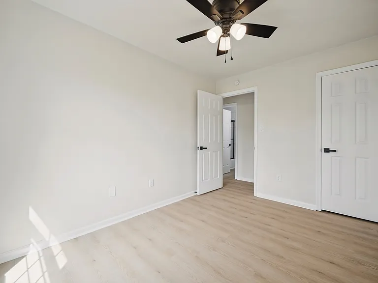 5589 Campus Dr #1 — Photo 18