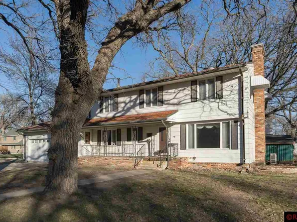 26 6th St NW, Winnebago, MN 56098