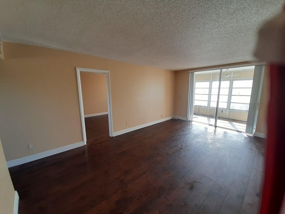 1st image of 5841 NW 61st Ave