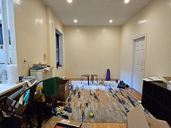 3rd image of 160 Claremont Ave APT 1H