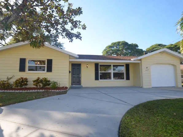 6040 Denver St NE, Saint Petersburg, FL 33703