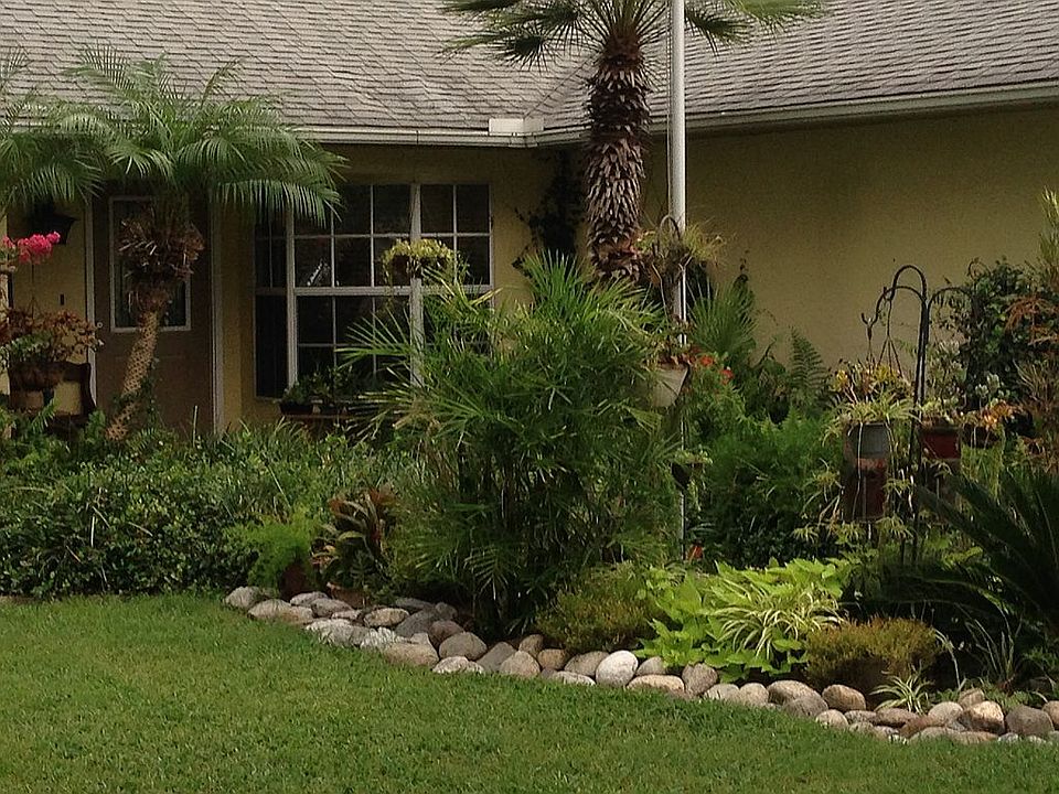 2nd image of 37028 Sandy Ln