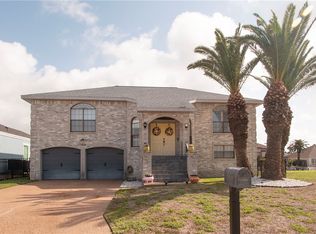 108 Tarpon Ct, Aransas Pass, TX 78336