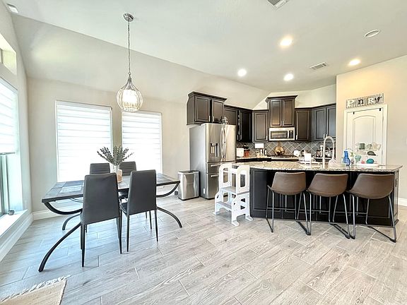 3rd image of 14419 Bald Eagle Ln