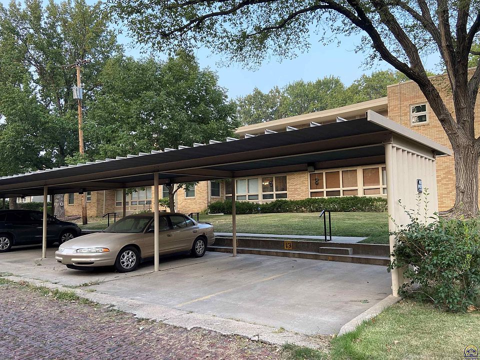 1275 SW Fillmore St Topeka KS Zillow