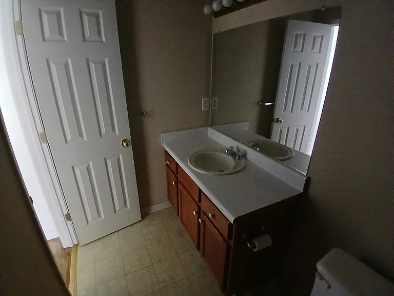 563 Hendrix Rd — Photo 8
