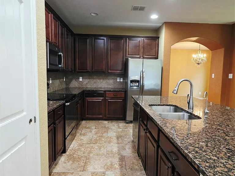 228 Dove Hl — Photo 6
