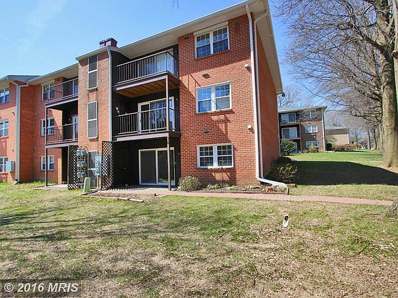 3rd image of 217 Crocker Dr Unit A
