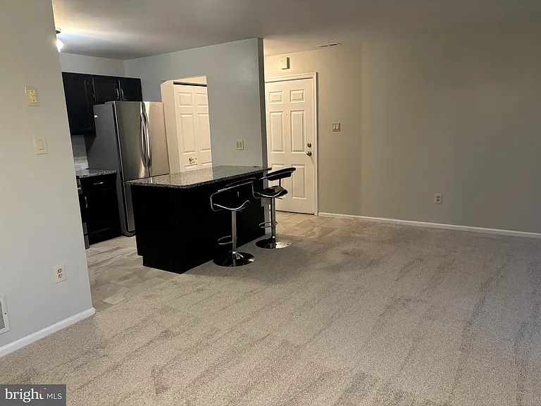1807 Diamond Dr — Photo 4