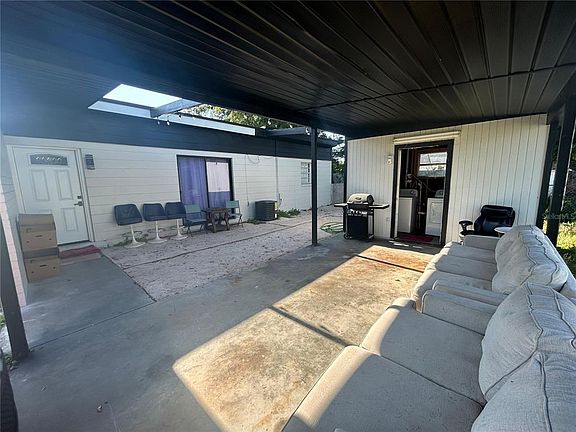 3rd image of 7615 LAVENDER LANE