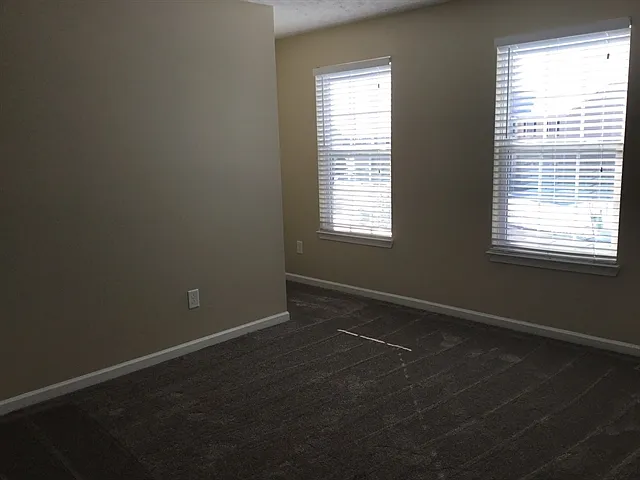 317 Evergreen Cir — Photo 8
