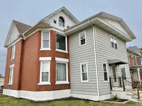 31 3rd St, Savanna, IL 61074