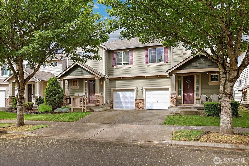 3rd image of 5427 Boardwalk Street SE