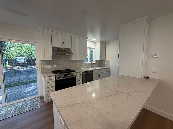 2nd image of 737 Anita Dr