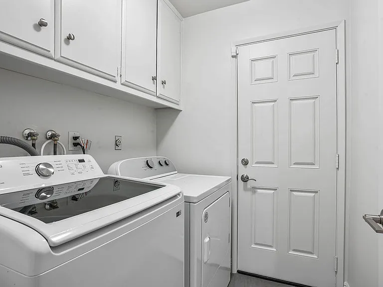 6542 Vesper Cir — Photo 22