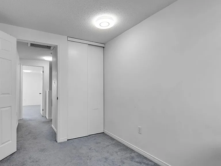 50 Chapman Ct #14 — Photo 21