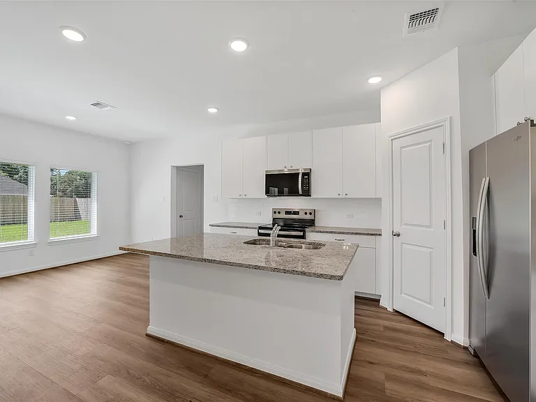 13614 Pine Dr — Photo 9